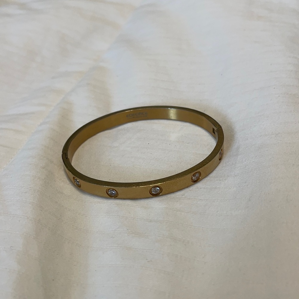 Gold bracelet